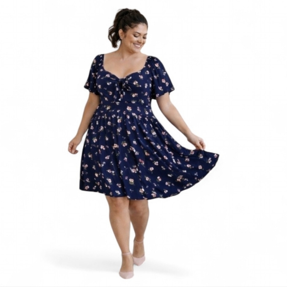 Torrid 2X Navy Floral Mini Dress Flutter Sleeve Tie-Front Elegant